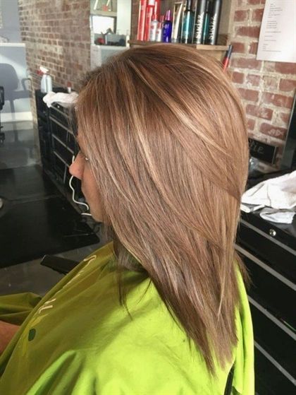 On Aime Les Cheveux Caramel Le Balayage De Cette Couleur Et On Aime Les Cheveux Caramel Le