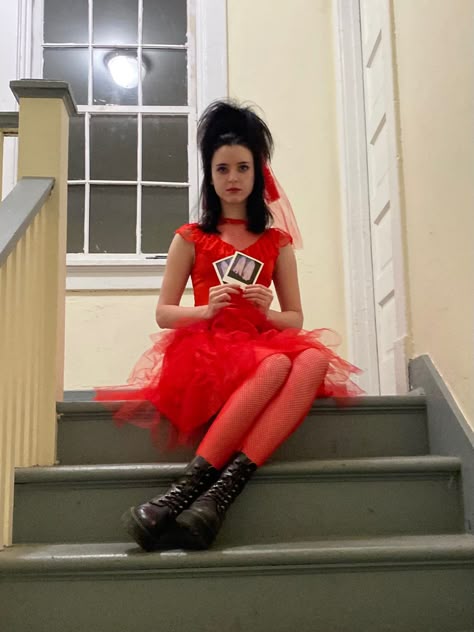 Winona Ryder Beetlejuice Costume 0a6ce75ab463dd3d0a70da9c06da61a1