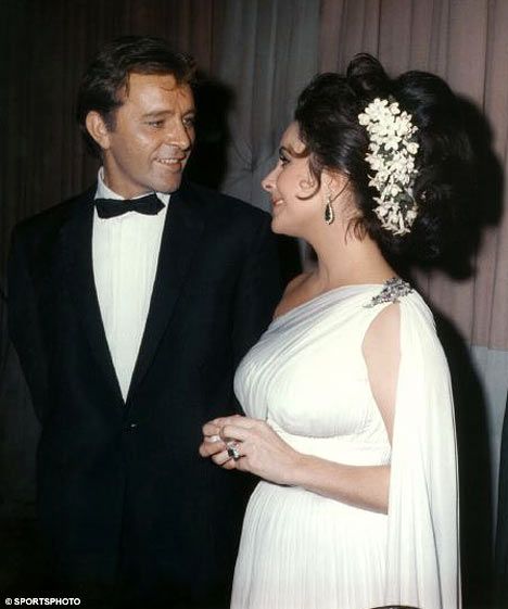 640 Liz And Her Many Lives Ideas In 2021 Elizabeth Taylor Elizabeth Taylor