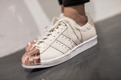 adidas superstar rosadas con blanco