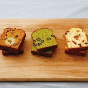 手軽でおいしいパウンドケーキは誰でも一度は作ったことのあるような 手作りお菓子の定番レシピですが 固くなってしまった 膨らまなかった 生焼けだった なんて失敗も 今回はそんな失敗とさよならするための 基本の作り方とコツをご紹介します しっとり 手軽でおいしいパウンドケーキは誰でも一度は作ったことのあるような 手作りお菓子の定番レシピですが 固くなってしまった 膨らまなかった 生焼けだった なんて失敗も 今回はそんな失敗とさよならするための 基本の作り方とコツをご紹介します しっとり