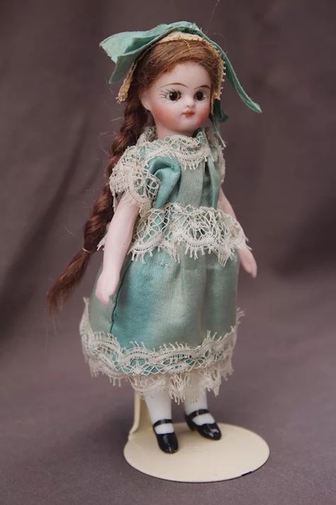 ALL BISQUE MIGNONETTE 5.5/" doll 10 pieces WARDROBE PATTERN