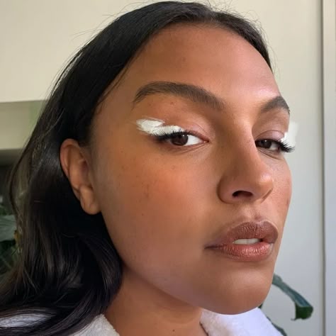 The Best Beauty Instagrams of the Week: Paloma Elsesser, Serena Williams, and More | Vogue Bold Makeup, Glam Makeup, Pretty Makeup, Skin Makeup, Beauty Makeup, Vogue Makeup, Clown Makeup, Face Beauty, Makup