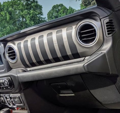 A Custom Oracle Vector Led Grille For Jeep Wrangler Jl Jeep Wrangler Wrangler Jl Jeep
