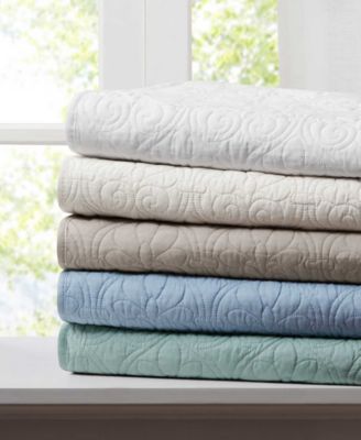 Quebec Oversized Quilted Throw In 2019 Moms Bedroom Quebec Oversized Quilted Throw In 2019 Moms Bedroom