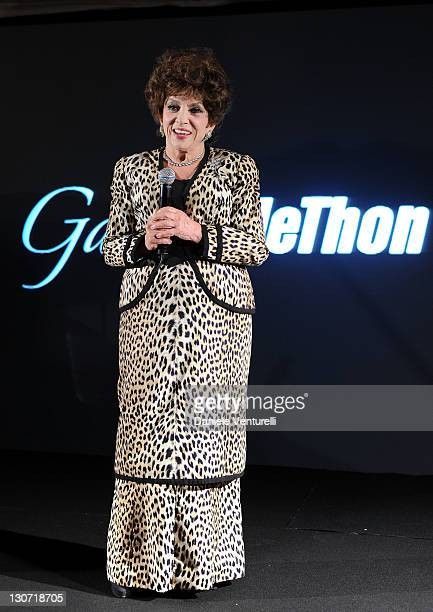Pin By Fredrick Burns On 1 Gina Lollobrigida In 2021 Fashion Style Formal