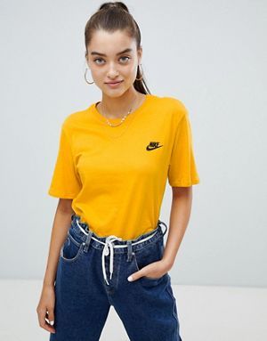 yellow t shirt nike