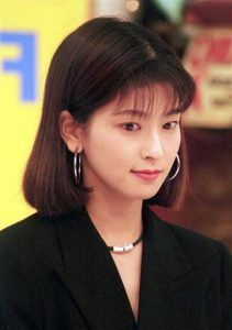 森高千里と旦那の馴れ初め 子供は何人で年齢は 若い頃の昔の画像 森高 森高千里 90年代スタイル 森高千里と旦那の馴れ初め 子供は何人で年齢は 若い頃の昔の画像 森高 森高千里 90年代スタイル