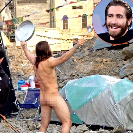 Jake gyllenhaal nude bed, home mom fuck