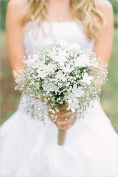 Pin By Secret Dali On Flo Pinterest Wedding Weddings And Bridal Arreglos Fles Para Boda Con Baby S Breath Encantadores White Bridal Bouquetswhite