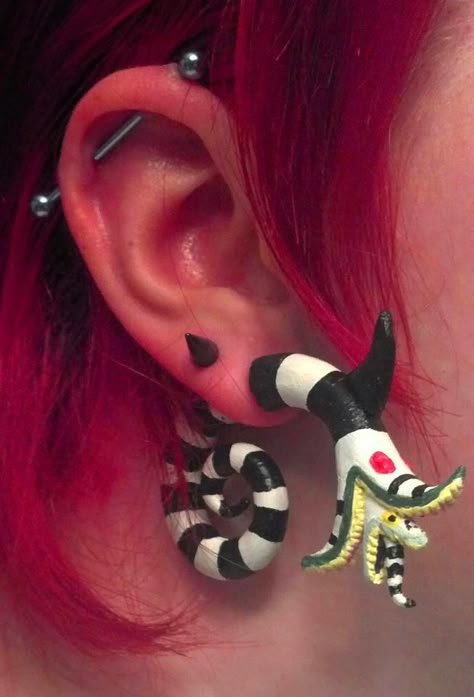 Kreepsville 666 Ohrhänger ELVIRA DAGGER EARRINGS red