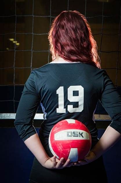 Lisa Williams Photography Specializing In Senior Portraits Grass Valley Photographer Vol Volleyball Poses Volleyball Senior Pictures Volleyball Photography