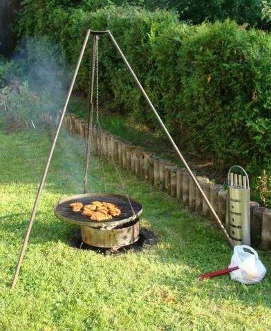 MEATS SILVER TONGS Playmobil food TRIPOD BBQ ROUND GRILL OVER OPEN FIRE MEATS SILVER TONGS Playmobil food TRIPOD BBQ ROUND GRILL OVER OPEN FIRE