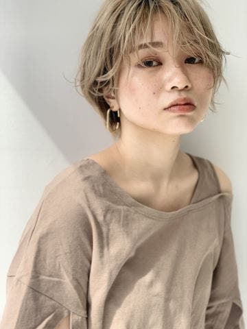 ハイトーンカラー 代 30代におすすめ大人かわいいモテ 愛され 外国人風ミディアムボブ うざバング ベージュハイトーンカラー ヘアサロン予約 Ozmallビューティ ヘアサロン ミディアムボブ ボブ ハイトーンカラー 代 30代におすすめ大人かわいいモテ 愛され 外国人風ミディアムボブ うざバング ベージュハイトーンカラー ヘアサロン予約 Ozmallビューティ ヘアサロン ミディアムボブ ボブ