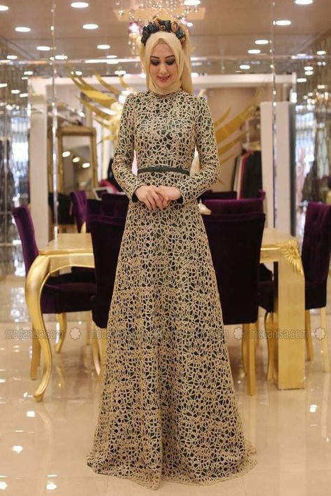 Muslim Wedding Dress Hijab Bride Click The Link To Watch 600 Hijab Images In 2021 Muslim Evening Dresses Long Dress Design Muslim Women Fashion