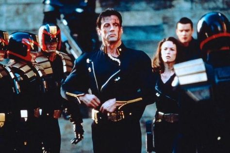 download judge dredd movie 2012 download judge dredd movie 2012