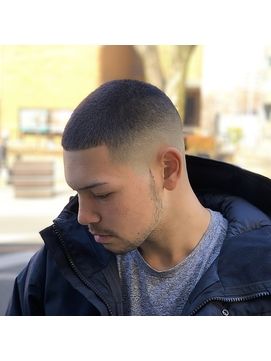 坊主 フェードカット