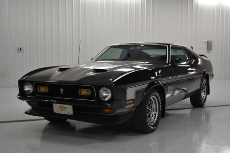 1972 Ford Mustang Mach 1 Fast Back Mustangs Cars 1973 1972 Ford Mustang Mach 1 Fast Back