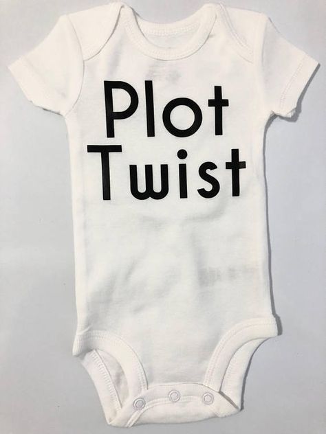 Pretty Fly Guy Novelty Babygrow Bodysuit Funny Gift Newborn 0-3 3-6 6-9 Months