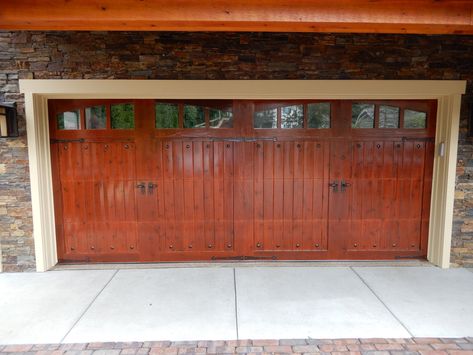Customizable Wooden Garage Door Garagens De Madeira Portões Garagem Portão - We Can Do It Garage Doors Customizable Wooden Garage Door Garagens De Madeira Portões Garagem Portão - We Can Do It Garage Doors