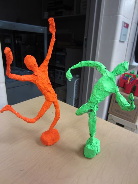 Esculturas En Movimiento Escuela Esculturas Para Niños Proyectos De Arte Y Esculturas