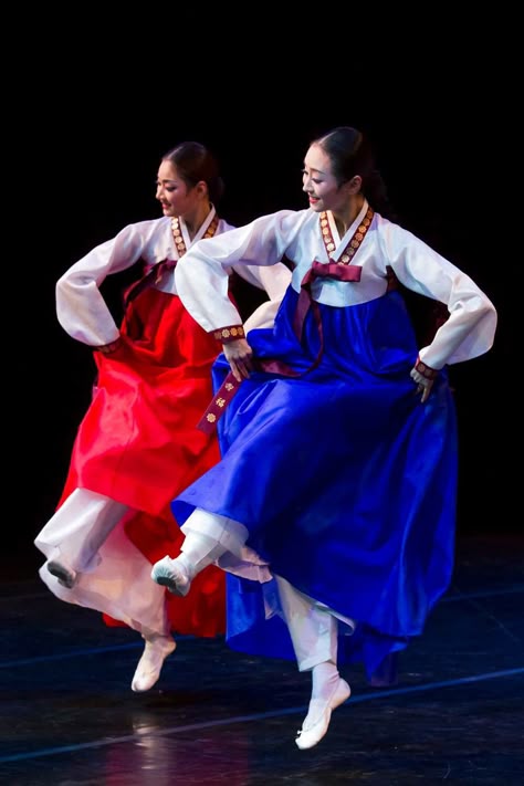 What is dancing korean