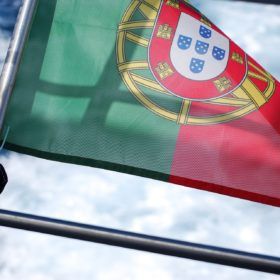 Europes Biggest Subsidy Free Solar Project Nears Completion In Portugal Lắp đặt điện Mặt Trời Khải Minh Tech Http Thes Solar Projects Free Solar Solar Module