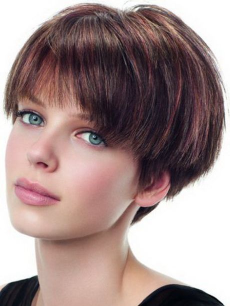 Kurzhaarfrisuren mit pony | Frisuren in 30 | Kurze braune ... Kurzhaarfrisuren mit pony | Frisuren in 30 | Kurze braune ...