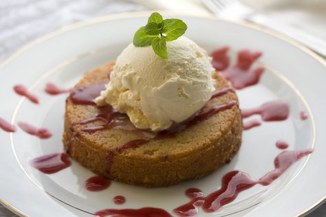 Warm Butter Cake A La Mastros By Daydreamerdesserts My Husband And