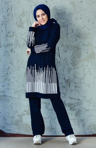 Sefamerve Tesettur Esofman Takimlari Moda Moda Stilleri Giyim
