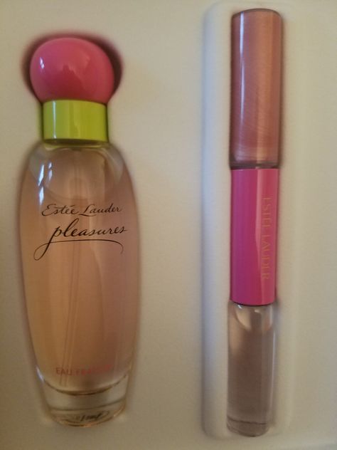 Estee Lauder Pleasures Gift Set NIB Estee Lauder Pleasures Gift Set NIB