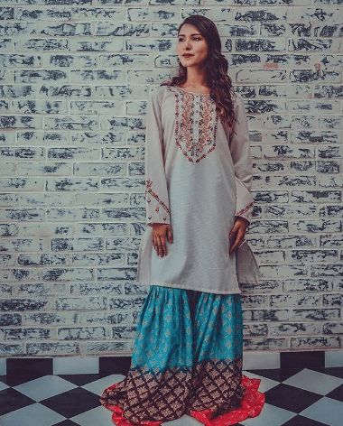Latest Gharara Suits 16 Best Ideas On How To Wear Ghararas Latest Gharara Suits 16 Best Ideas On How To Wear Ghararas