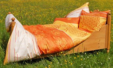 Bettwasche Blume Des Lebens Von The Spirit Of Om Bettwasche Bettwasche Blumen Haus Deko