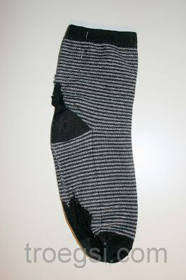 Troegsi Upcycling Diy Kostenlose Anleitung Puppenstrumpfhose Pia