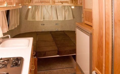 16 Deluxe Trailer Layout A Lightweight Travel Trailers Scamp