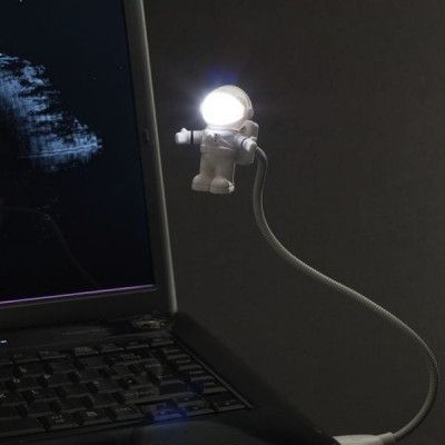 Astronaut USB Lampa | Datorer, Fläkt, Produkter USB produkter minnen, fläktar, discoboll, massage Geekbutiken