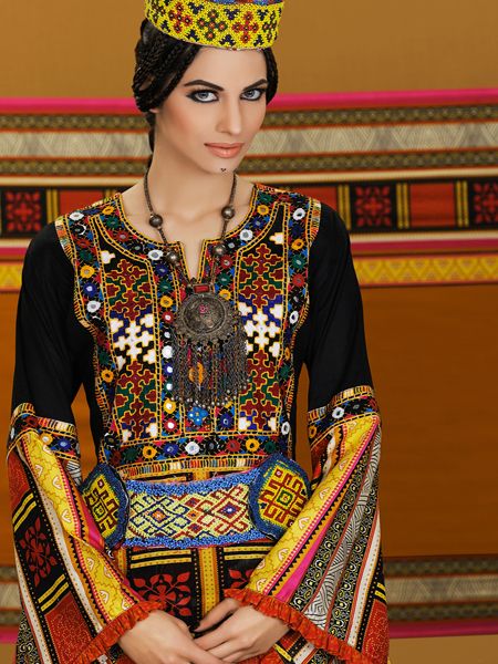 78 Traditional Costumes from around the World   Persian fashion, Traditional  dresses, Traditional outfits