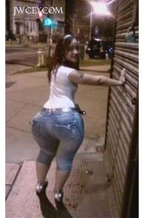 Sexy huge hips