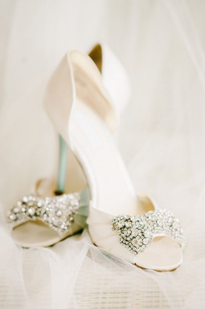 Glamorous Modern Wedding At The D C Carnegie Library Weddings