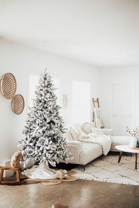 These Christmas rose gold decorations are ageless and will add a great