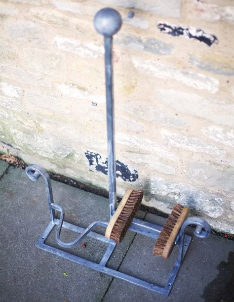 Welly Boot Scraper Shoe Brush Jack Puller Cleaner Garden Mud Remover