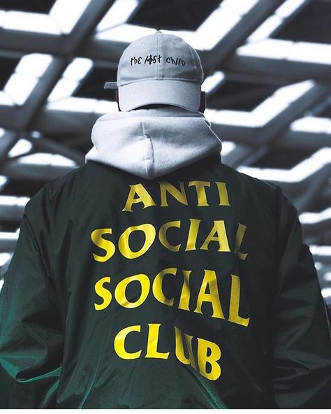 Anti Social Social Club Shows Women's Lookbook For Spring 2018 Anti Social Social Club Shows Women's Lookbook For Spring 2018