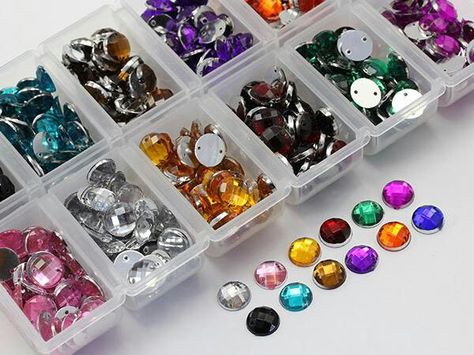 FIFTY 50 SPARKLING RED ACRYLIC 15mm RHINESTONE Flower Gems x 50