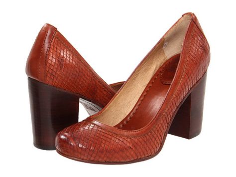 frye carson wedge pump