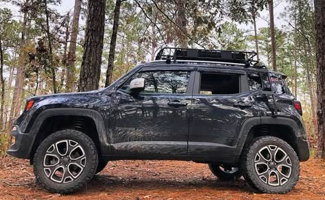 15-17 Renegade BU Rugged Ridge 11591.11 Black 3-in Round Side Step