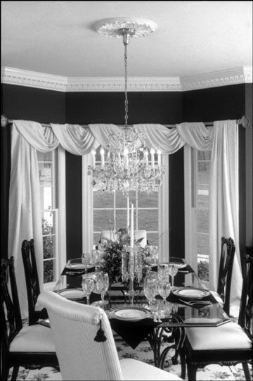 11 Bay Window Curtain Ideas Bay Window Bay Window Treatments Window Decor