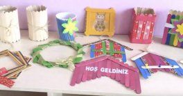 Abeslang Cubuklari Ile Okul Oncesi Etkinligi Anneler Gunu Hediyesi Anneler Gunu Boncuk Isi Yilbasi Susleri