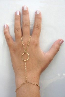 Arras Creations Faux ORB Jewel Lined Finger Bracelet/Hand Chain AZFJSBB123-ATU Arras Creations Faux ORB Jewel Lined Finger Bracelet/Hand Chain AZFJSBB123-ATU