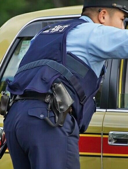 本当に可愛い警察官のお尻 男性警察官 警察官 お巡りさん 本当に可愛い警察官のお尻 男性警察官 警察官 お巡りさん