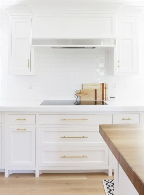 shaker style kitchen cabinet pulls white kitchen cabinets with brass pulls transitional shaker style kitchen cabinet pulls white kitchen cabinets with brass pulls transitional